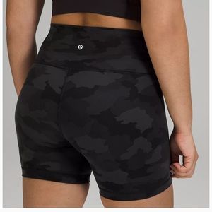 Wunder Train High-Rise Short 6”